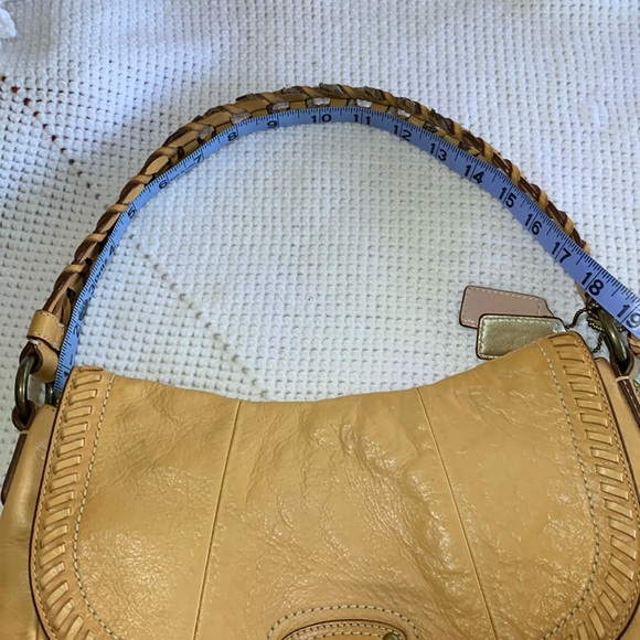 Coach leather purse - Picture 16 of 16